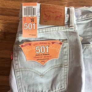 New Levi’s 501 Straight, Button Fly Women’s Shorts